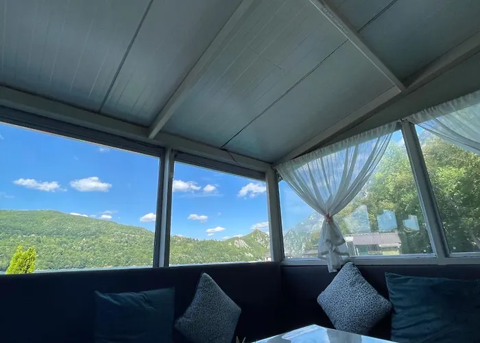 Splav Andjela Tatil Evi