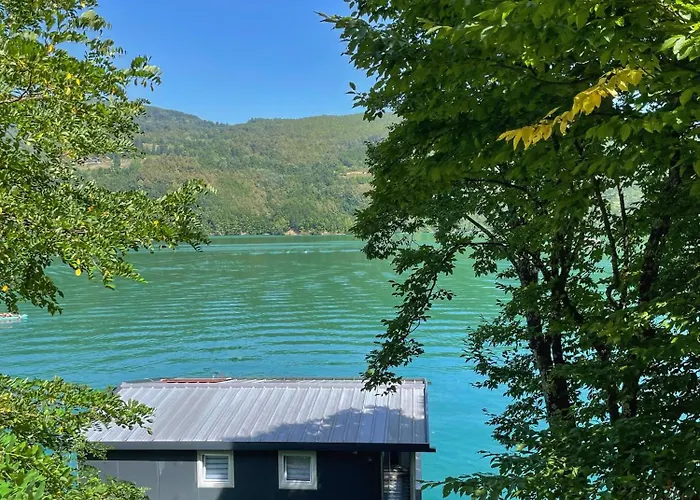 Splav Andjela Tatil Evi